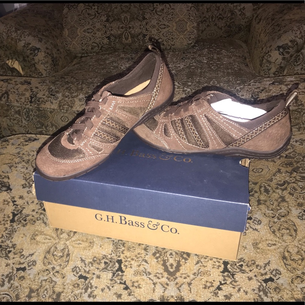 G.H. Bass & Co Bristol brown size 7m new in box